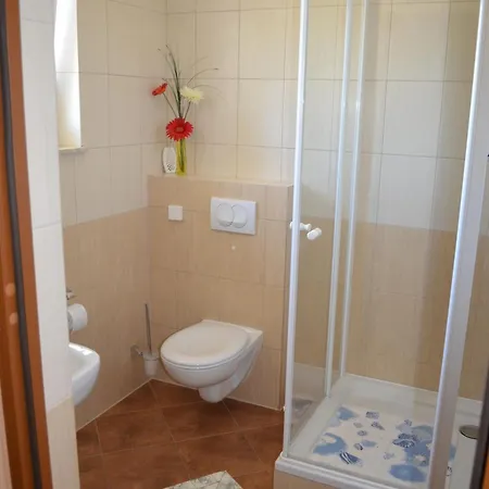 Pod Mewami דירה סיאנוז'טי